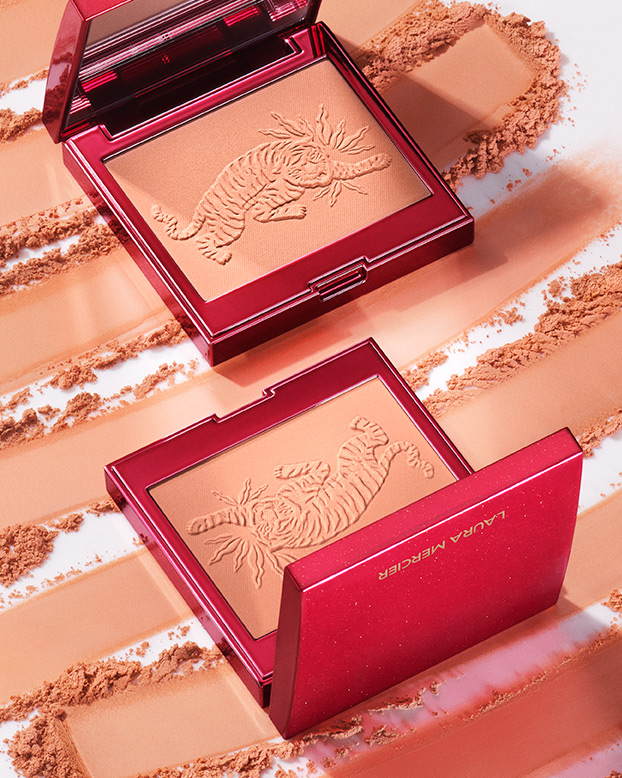 102621_LAURAMERCIER_S06_LNY_BLUSH-Texture_COMP_02