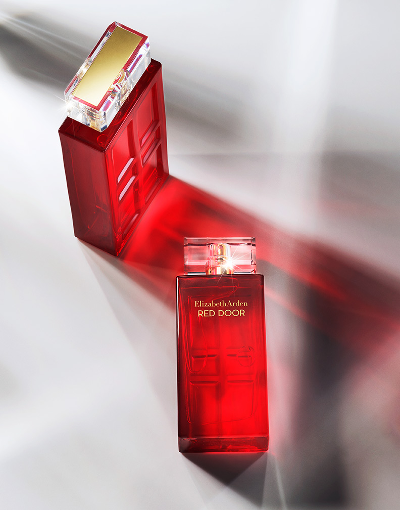 15_ElizabethArden_Red_Door_various_size_R2_RGB